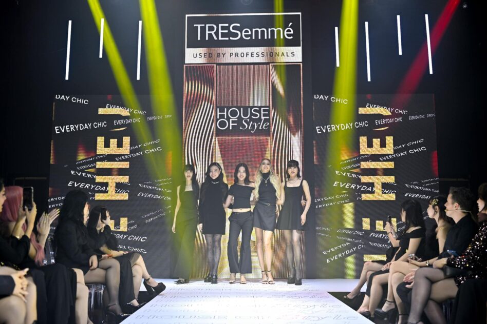 giá thuê người mẫu catwalk
